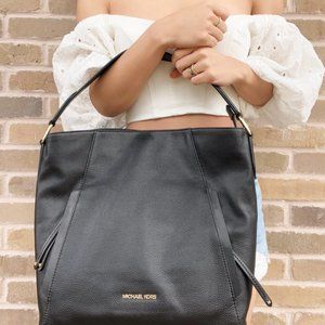 Michael kors Evie large  Hobo Leather Zip Shoulder Bag Perfect Conditions
